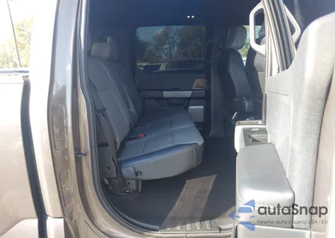 2023 Ford F-150 Lightning Lariat z USA, uszkodzony, nr VIN 1FTVW1EL4PWG02744